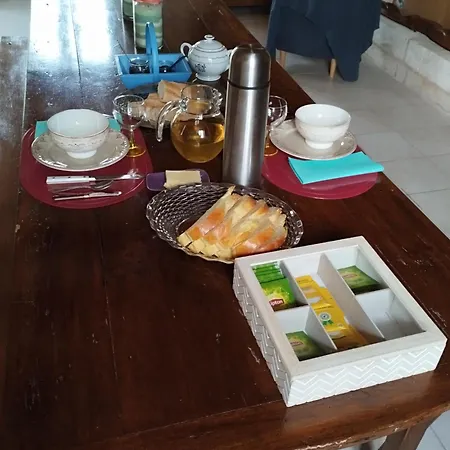 Le Logis De فندق مبيت وإفطار
