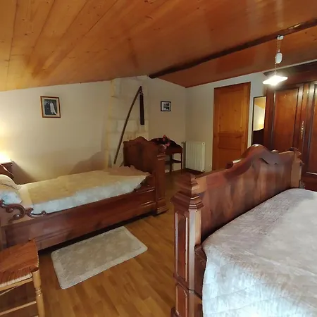 Le Logis De فندق مبيت وإفطار *