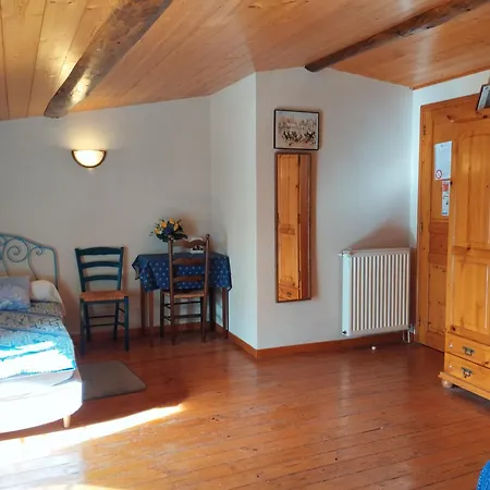 Le Logis De Bouillé-Courdault